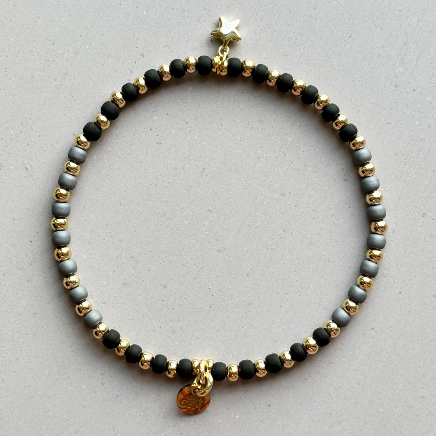 GOLDEN STAR BLACK