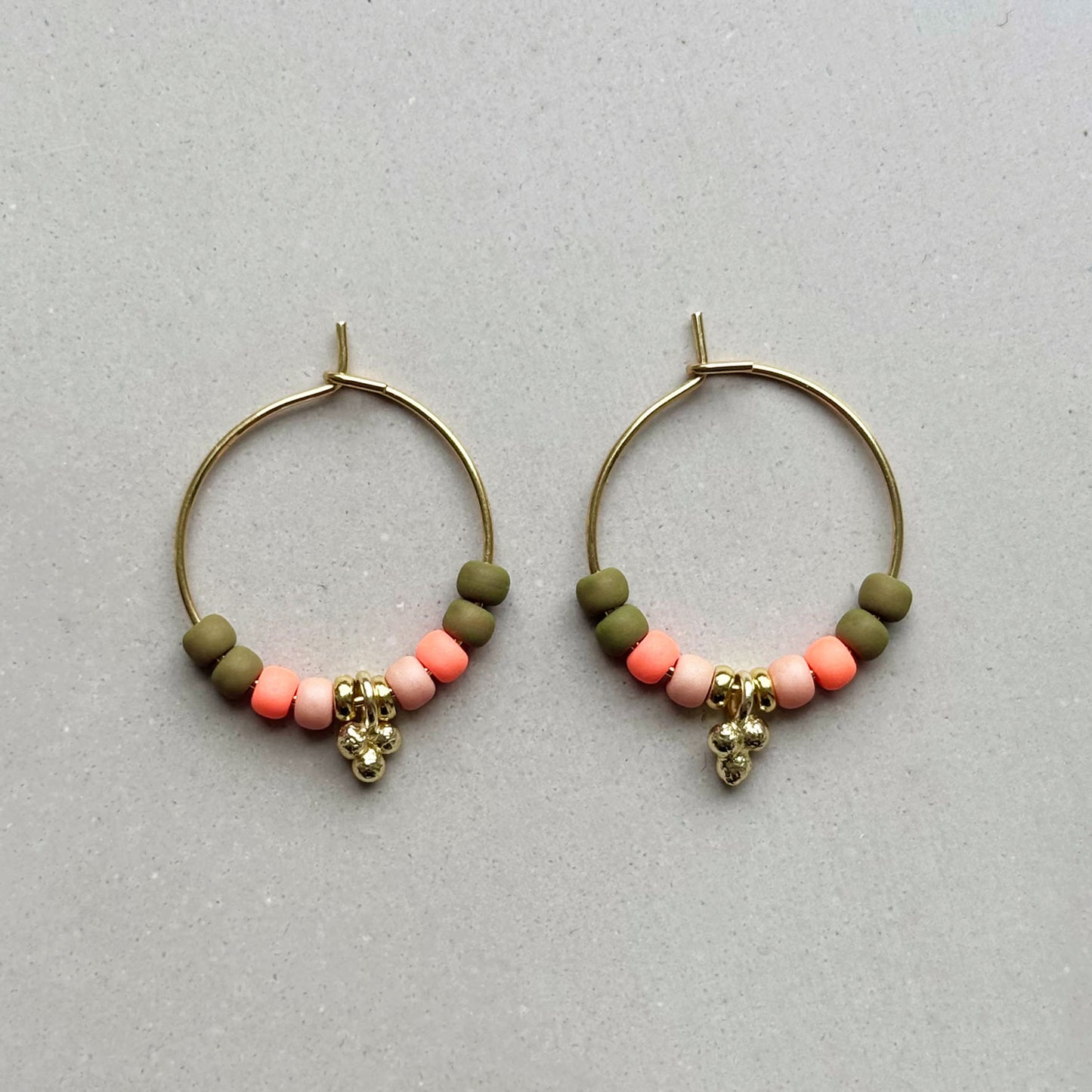 EARRINGS OLIVE