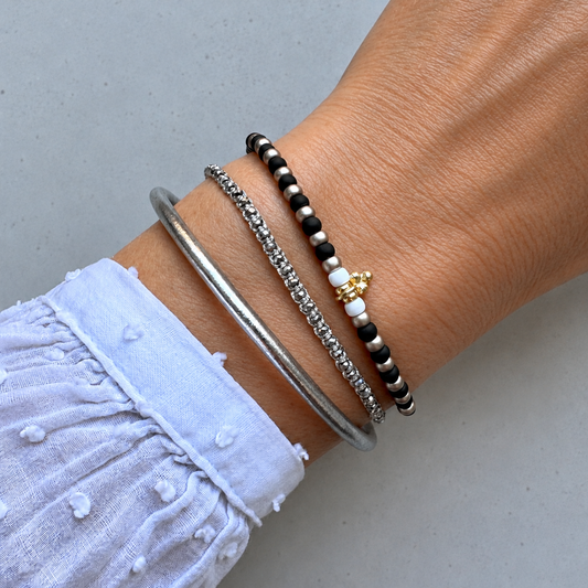 Silver thread bracelet