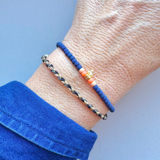 Fadenarmband geflochten