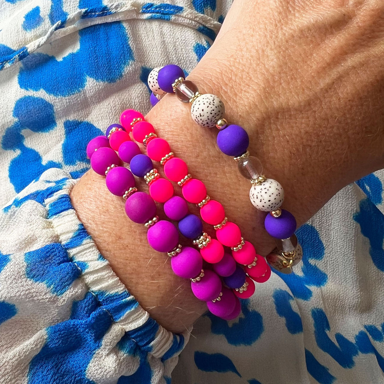 BIG FUCHSIA